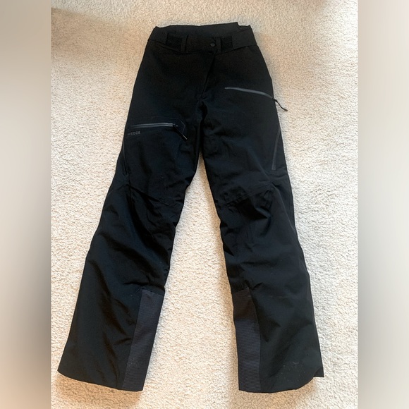 Black Ski/Snowboard pants - Picture 2 of 7
